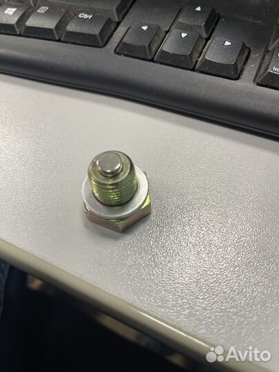 Пробка поддона Ларгус/Веста дв. 21129