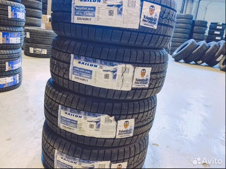 Sailun Ice Blazer Arctic 225/45 R17 94H