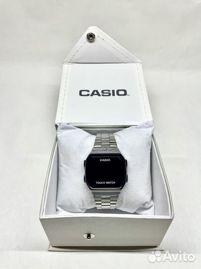 Сенсорные часы Casio