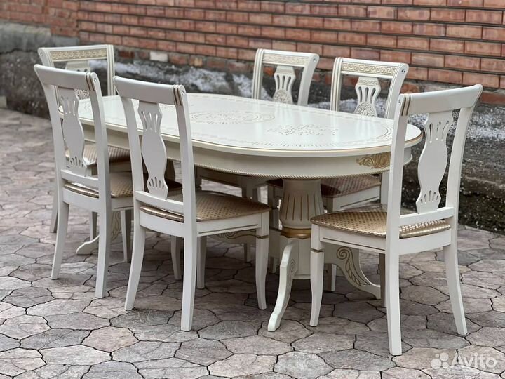 Столы и стулья новые