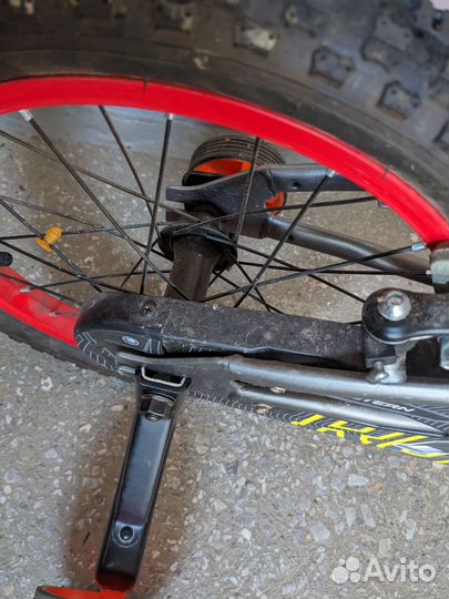 Велосипед для мальчиков Stern Robot 16