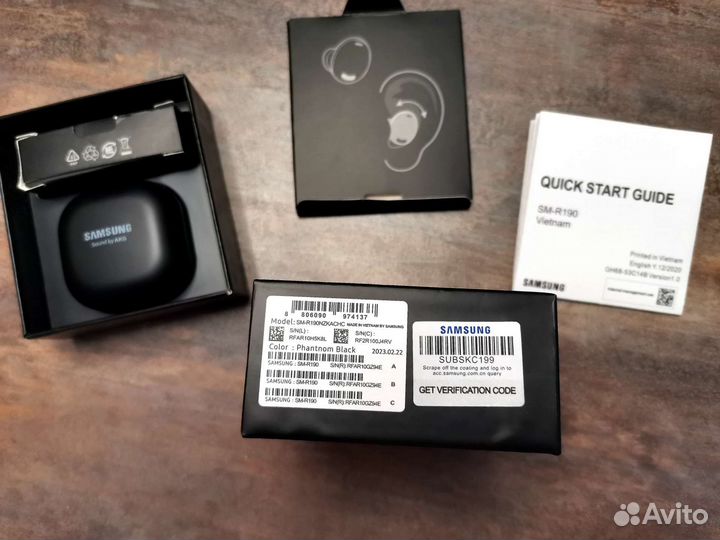 Беспроводные наушники Samsung