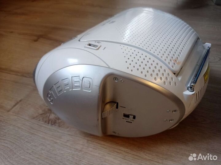 Магнитола BBK BX110U White