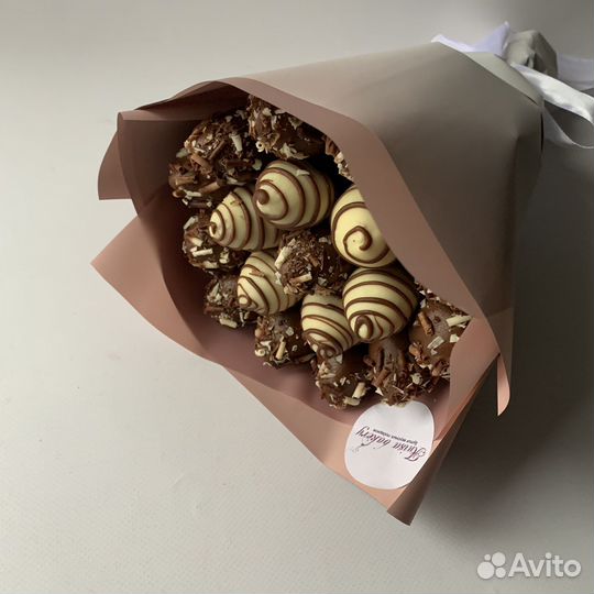 Букет из клубники в шоколаде