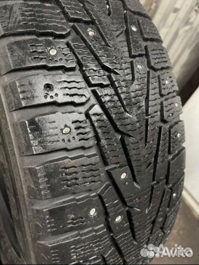 Nokian Tyres Hakkapeliitta 7 SUV 235/60 R18 107T