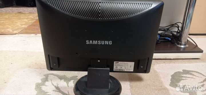 Монитор Samsung SyncMaster 206BW
