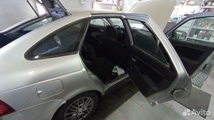 LADA priora хэтчбек 2014 в разбор