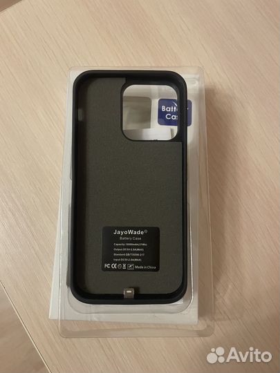 Чехол-батарея на iPhone 12