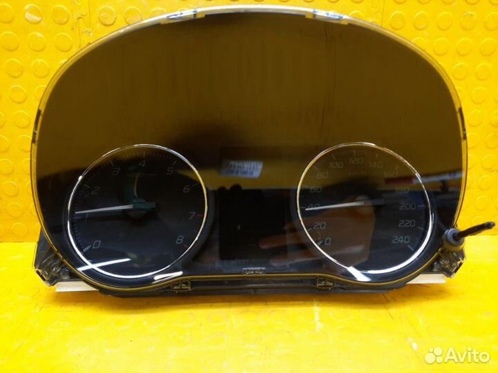 Б/У панель приборов (щиток) Есть дефект крепления