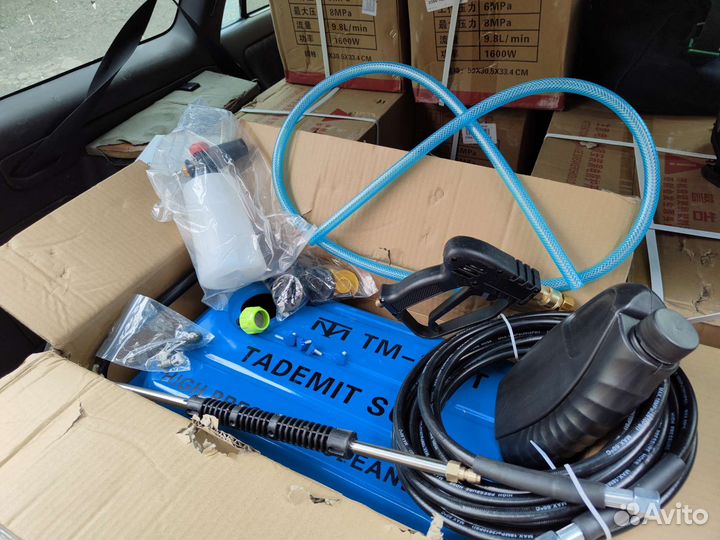 Мойка высокого давления для дома. В наличии