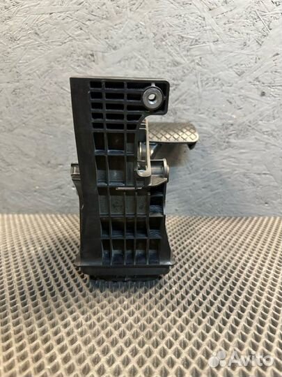 Педаль тормоза Porsche Macan S ctma 2016