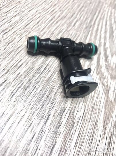 Тройник омывателя фар BMW orig. Новое