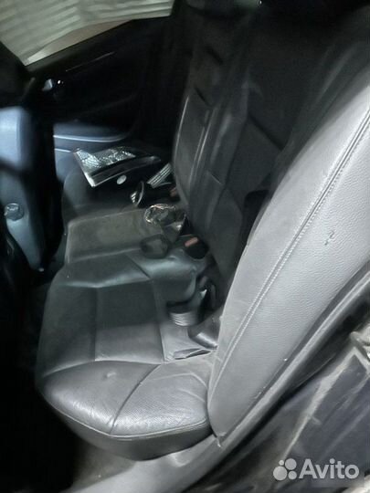 В разбор Volvo S60 2004-2009