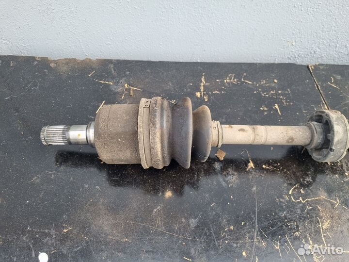 Правый привод Hyundai Lantra 2 1.6