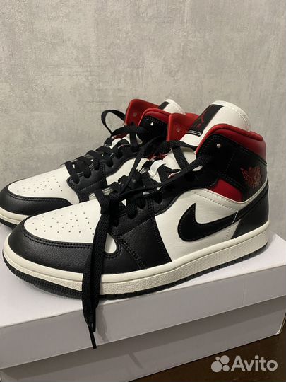 Nike Air Jordan 1 Mid Black Gym Red