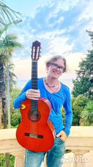 Гитарист на праздник