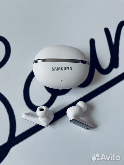 Наушники Samsung Galaxy Buds pro 4