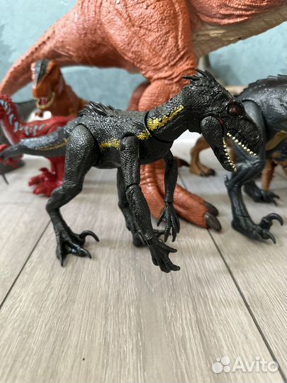 Коллекция динозавров парк юрского периода