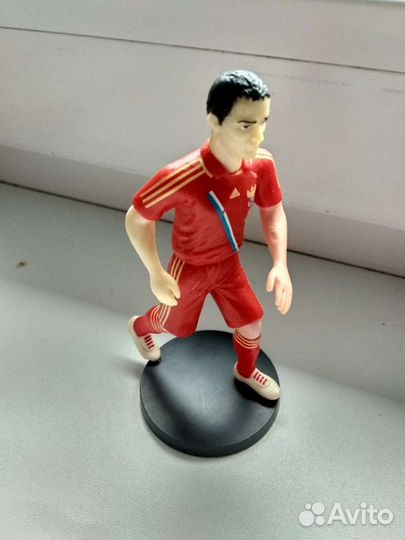 Настольная фигурка