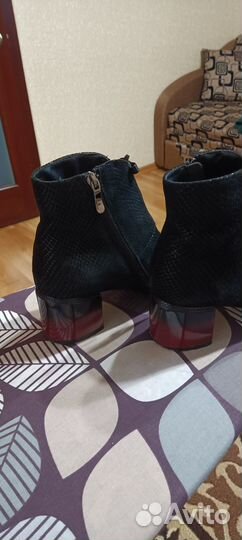 Полусапожки женские