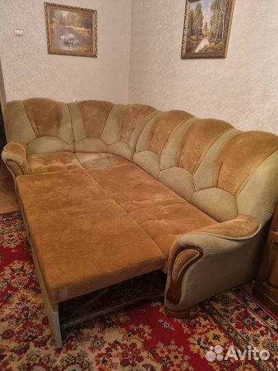 Продам угловой диван бу