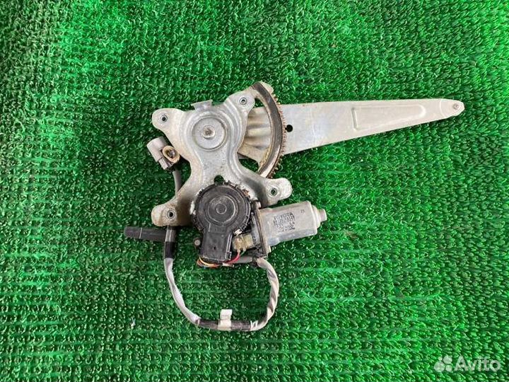 Стеклоподъемник прав. зад. Toyota land cruiser, Lx