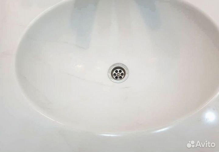 Столешница для ванной и кухни из искуственного кам