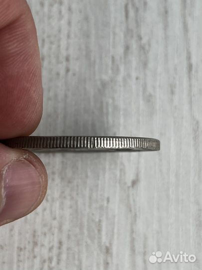 Один доллар США