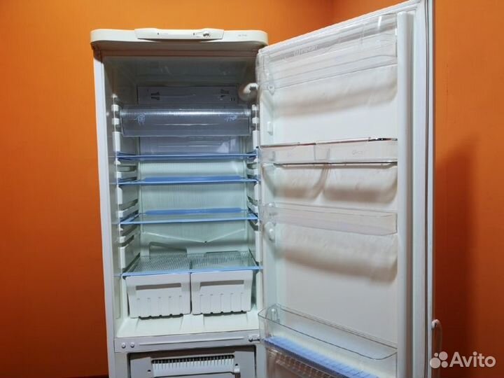 Классный Индезит Ноу Фрост с торгом на месте