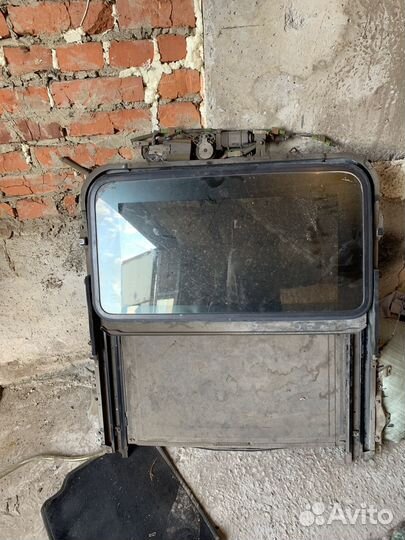 Люк Toyta corolla ae100