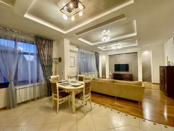 4-к. квартира, 147,6 м², 3/6 эт.