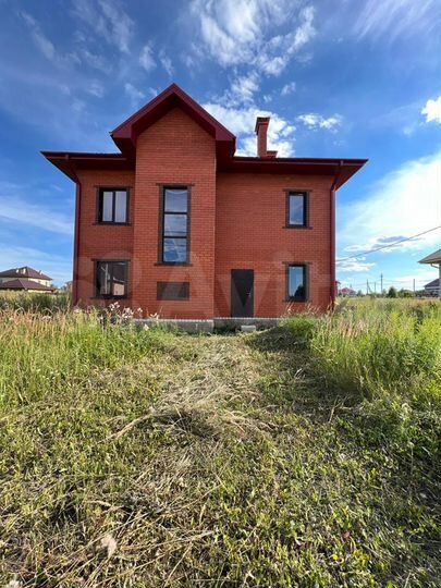 Коттедж 216,7 м² на участке 14 сот.