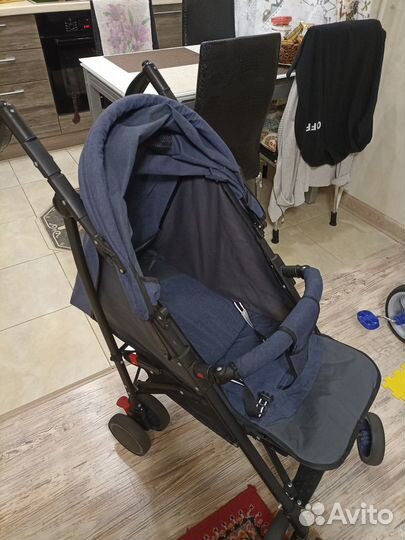 Продам коляску трость