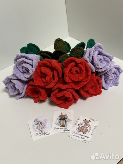 Вязаные розы