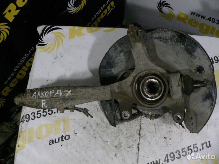 Кулак поворотный передний правый honda Accord VI