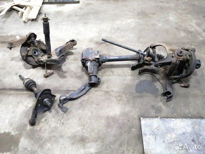 Амортизатор передний левый Opel Frontera