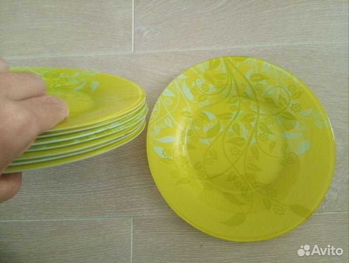 Набор тарелок + 2 салатника СССР