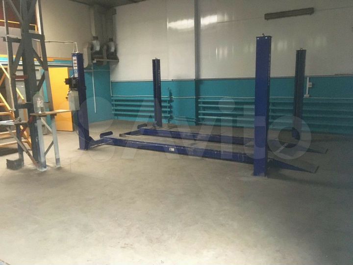 Гараж, > 30 м²