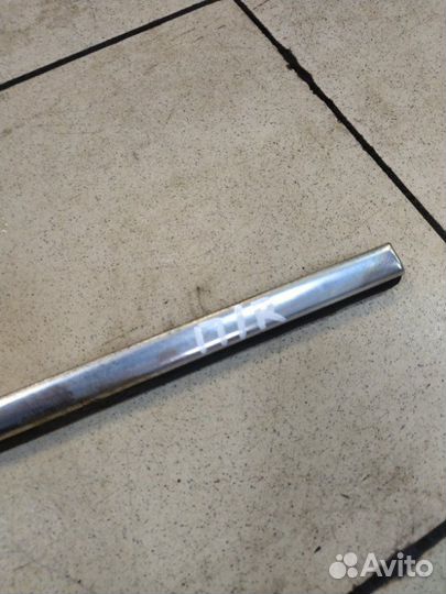 Бархотка внешняя на дверь передняя правая