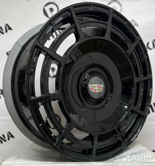 Кованые диски на Cadilac Escalade R22