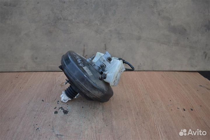 Вакуумный усилитель тормозов Peugeot 308 (T7)