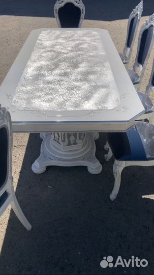 Стол Люкс и стулья корона