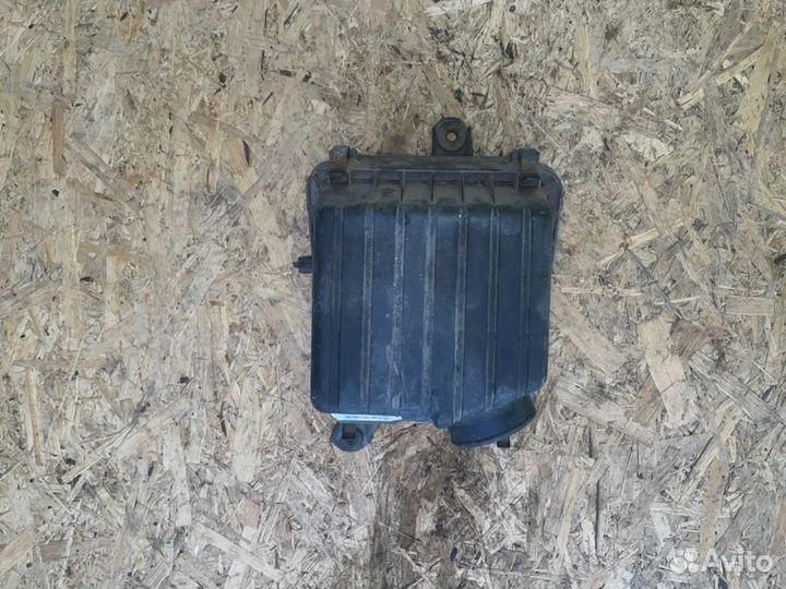 Корпус воздушного фильтра Kia Magentis EF G4JP