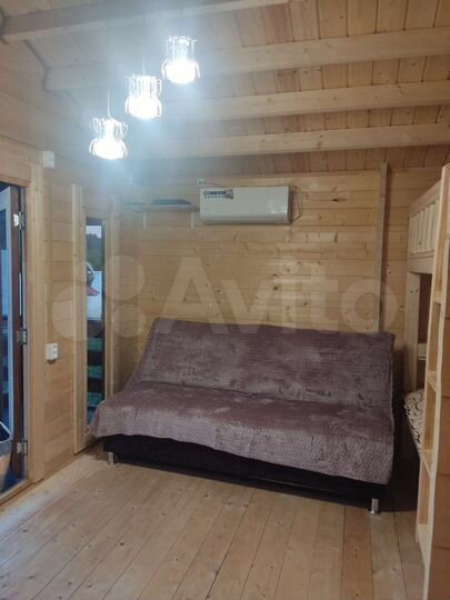 Дом 20 м² на участке 15 сот.