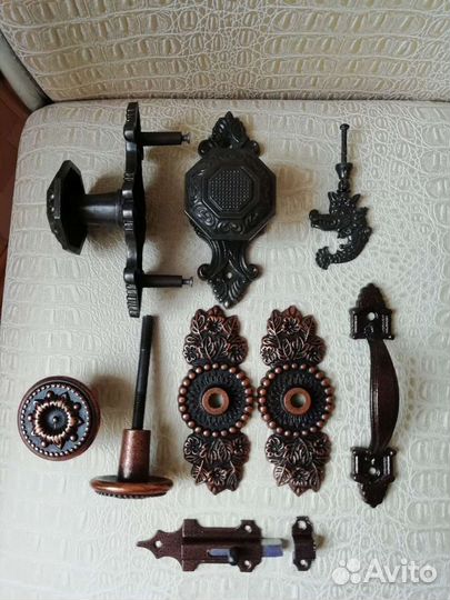 Фурнитура мебельная