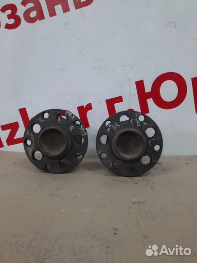 Ступица задняя Volkswagen Passat B5