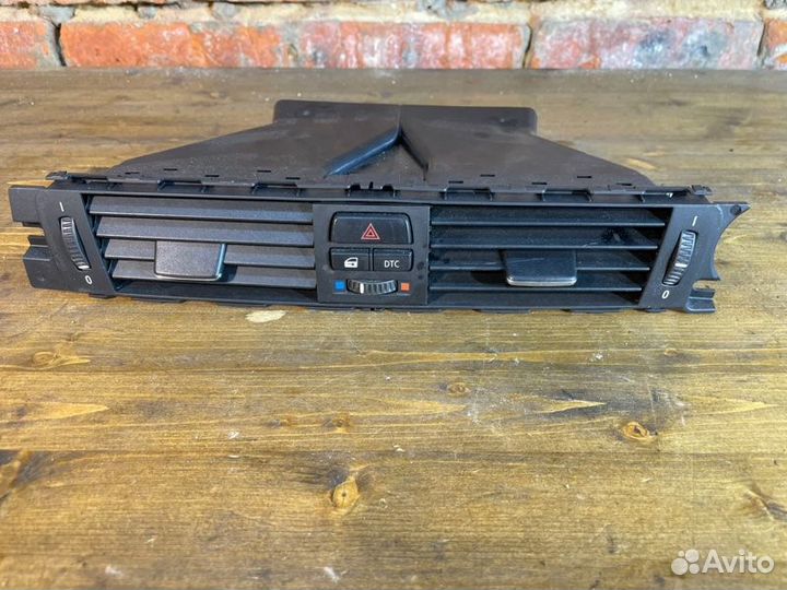 Воздуховод салона Bmw 3 E91 N43B20 2011