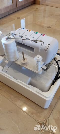 Оверлок Comfort 110