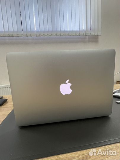 Mak book air 13 без дефектов