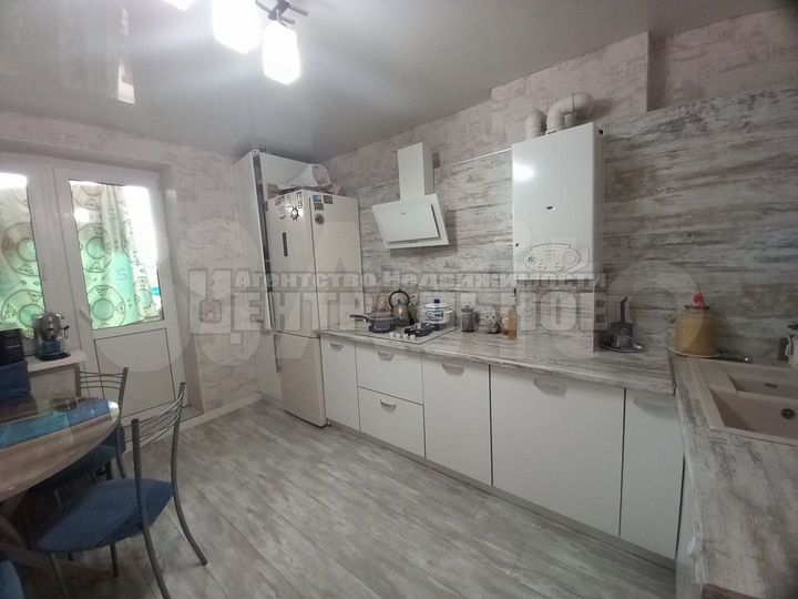 2-к. квартира, 56,6 м², 2/3 эт.